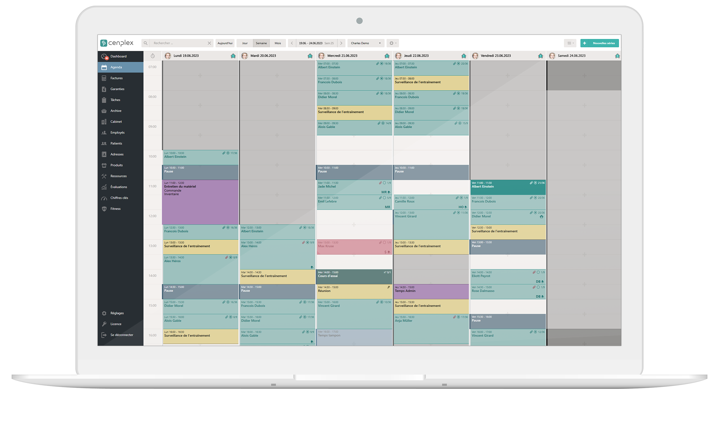 Cenplex software on a laptop